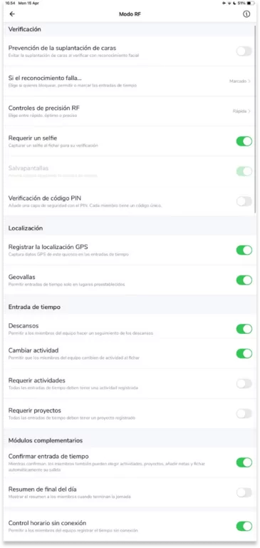 El modo de reconocimiento facial permite a los miembros fichar a la entrada y a la salida mediante reconocimiento facial. Más información sobre la verificación de entradas de tiempo con reconocimiento facial.