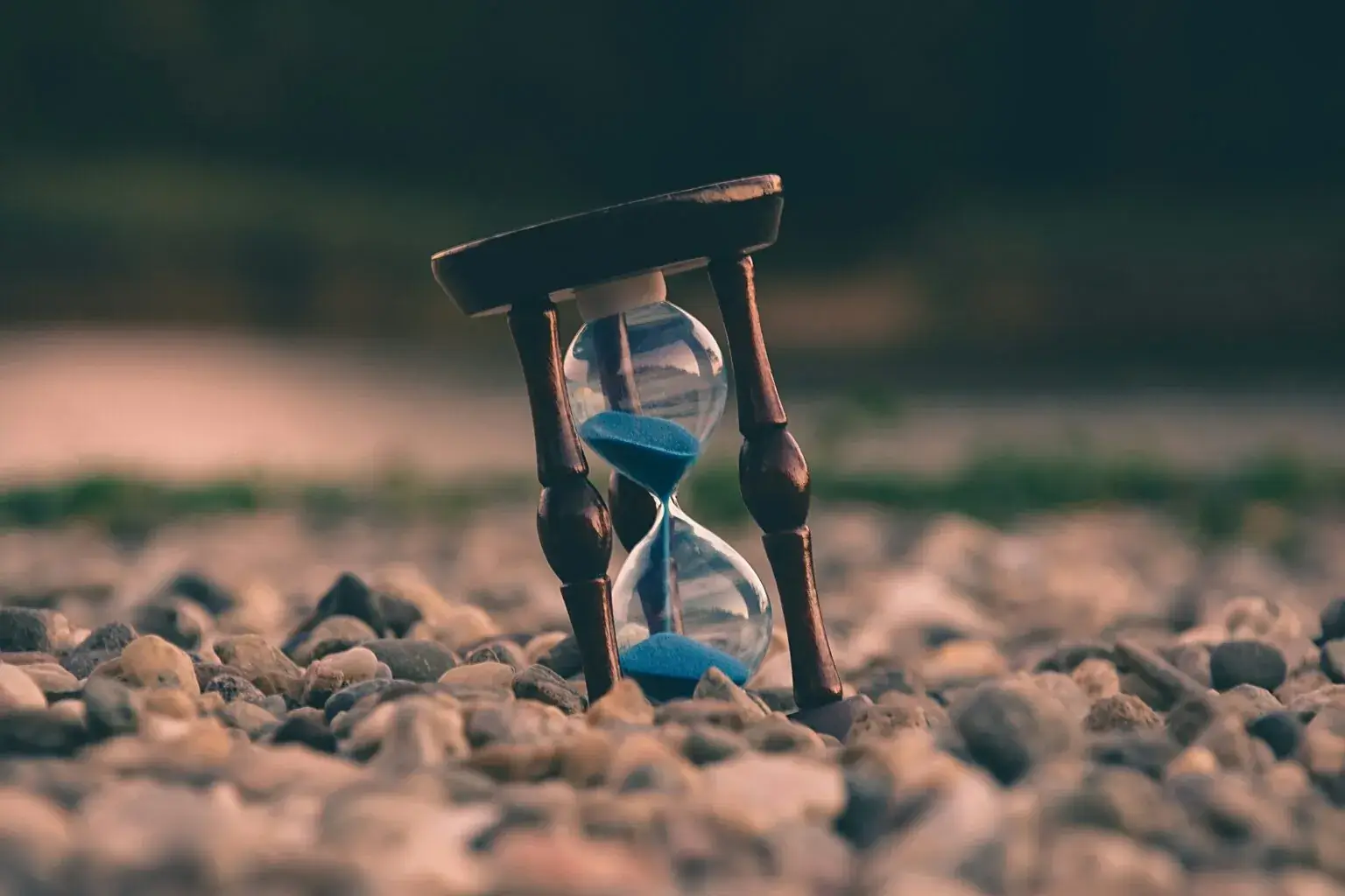 Reloj de arena en la arena